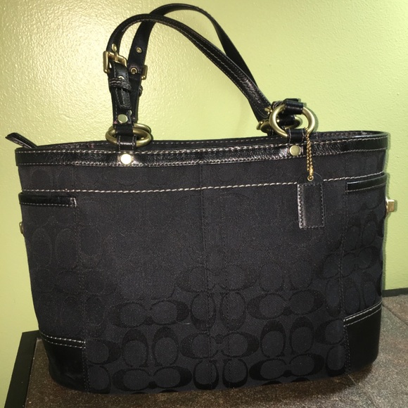 Handbags - Beautiful Black Coach purse with shoulder straps
